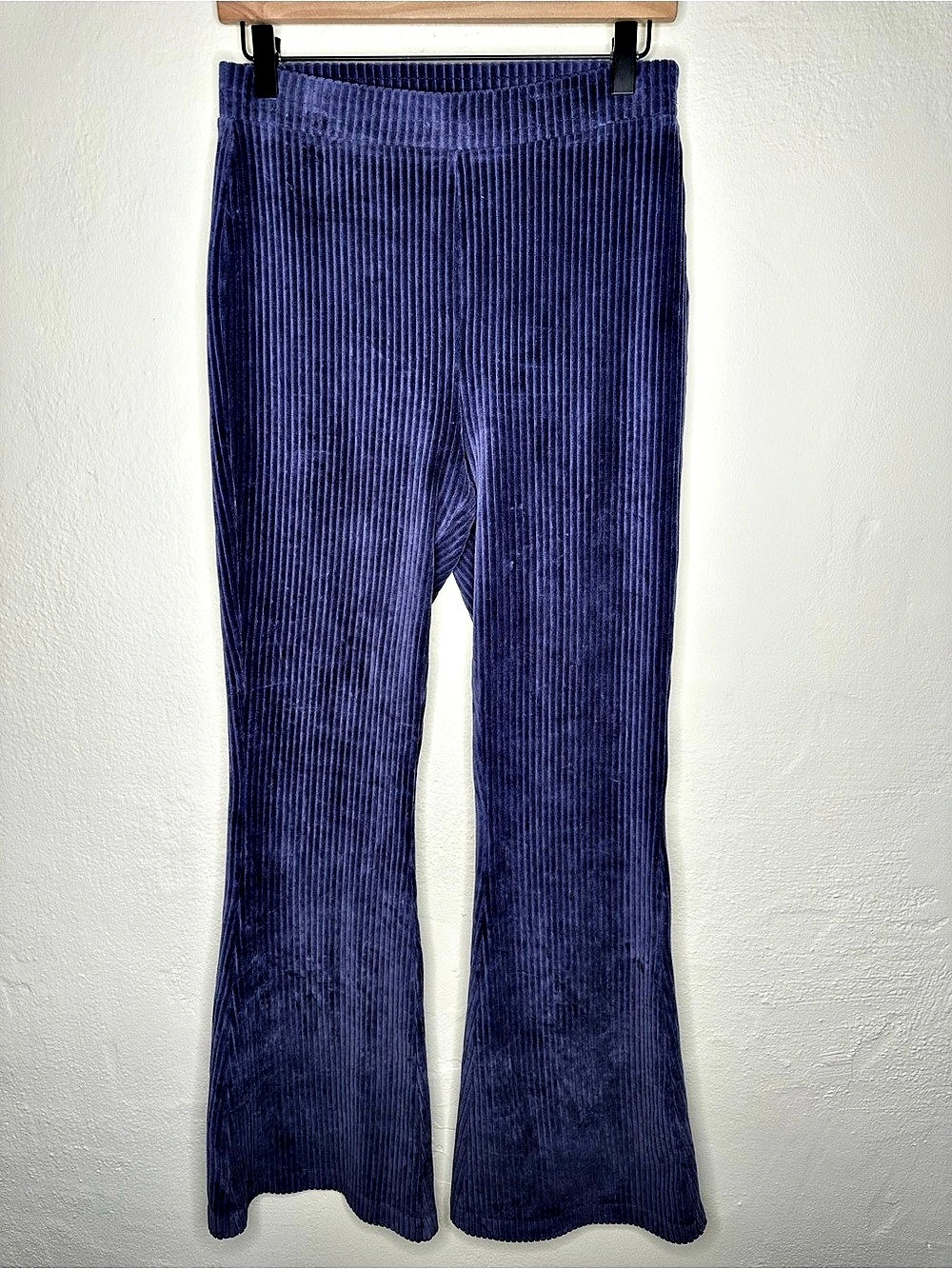 Aerie Groove-On Rib Velour Flare Pants
